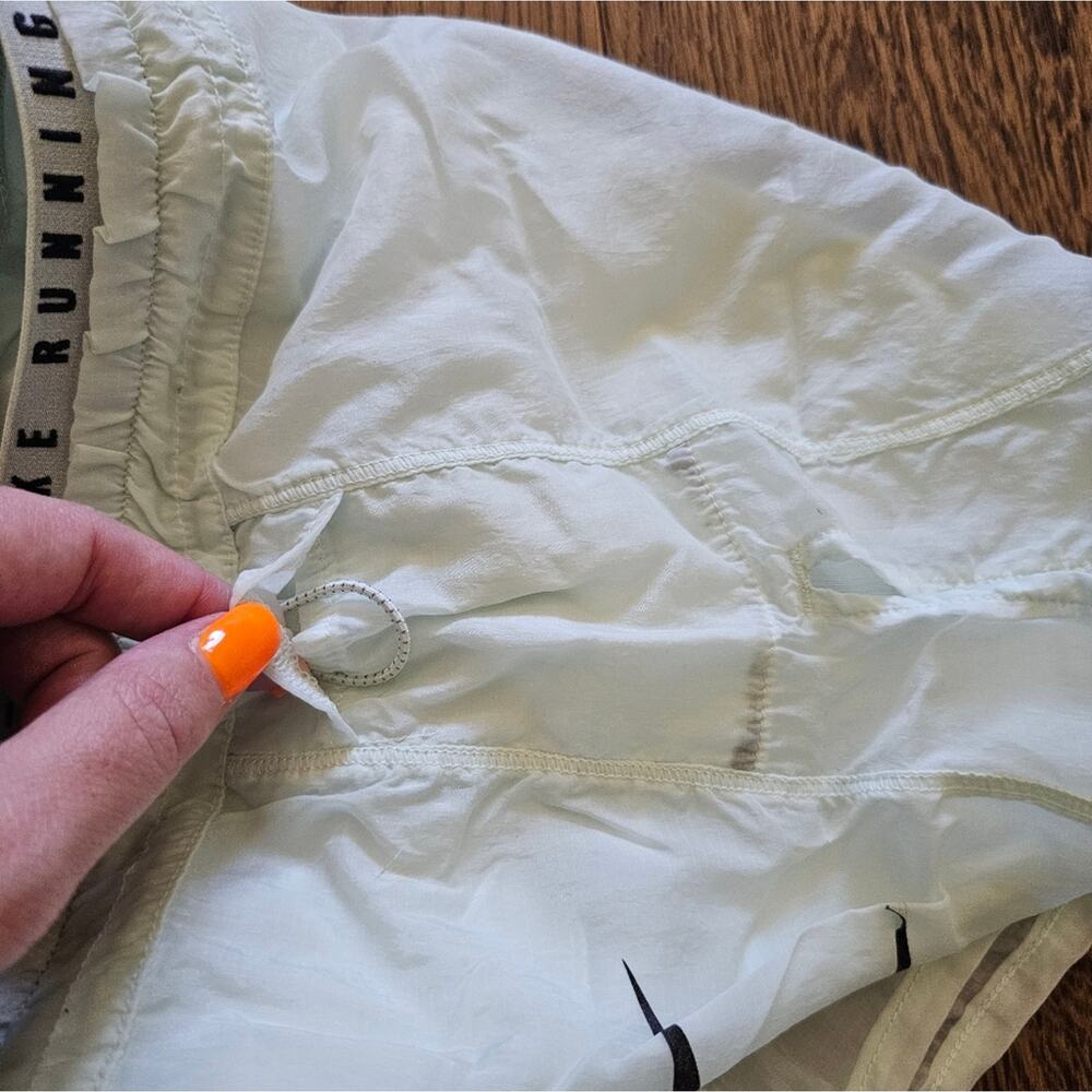 Nike Women's Ice Blue Running Shorts Sz Md - Picture 4 of 6